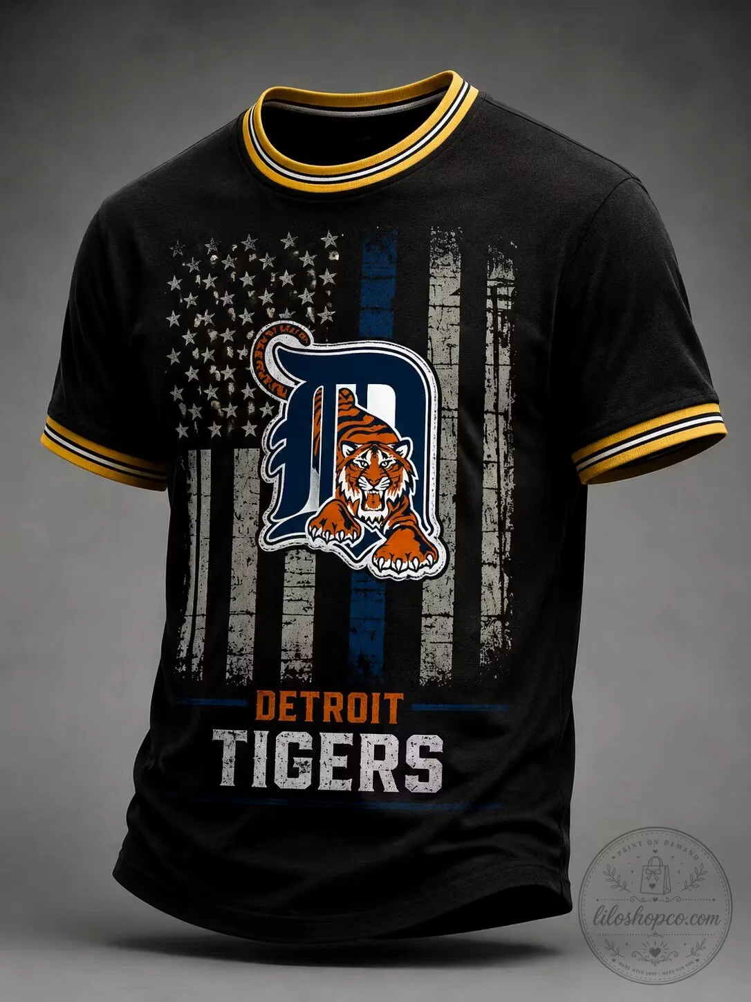 Detroit Tigers Shirt Vintage American Flag Baseball Team T-Shirt